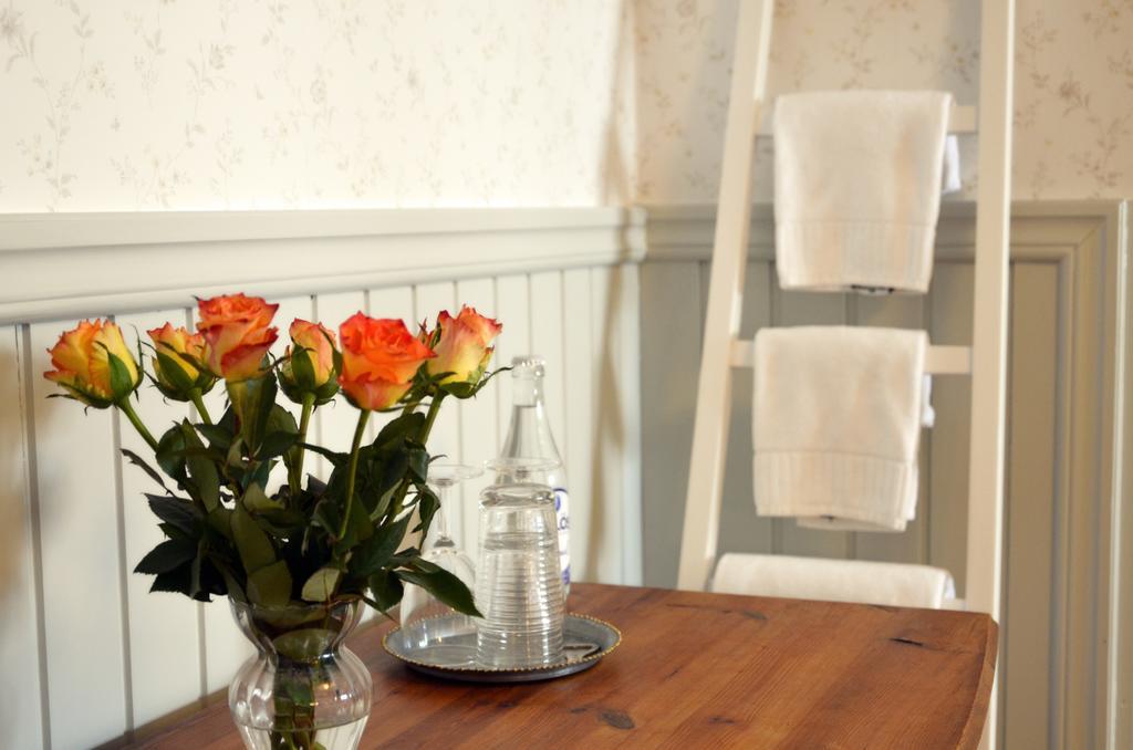 シムリスハムン Torsborgs Gard Bed & Breakfast エクステリア 写真